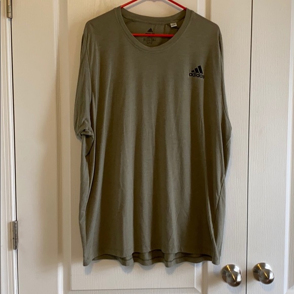 adidas Other - 2XL men’s Adidas FreeLift tee.